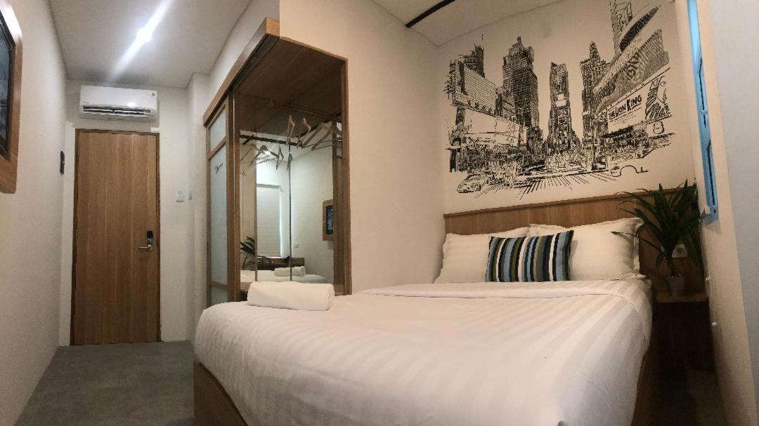 Casa Living Senayan Hotel Джакарта Экстерьер фото